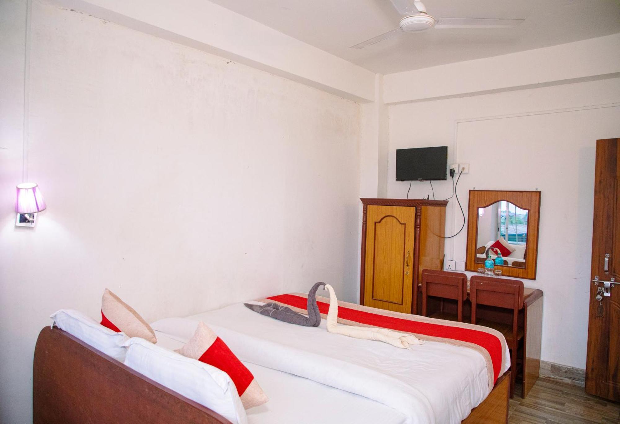 Hotel Shiva'S Dream Sauraha Exteriér fotografie