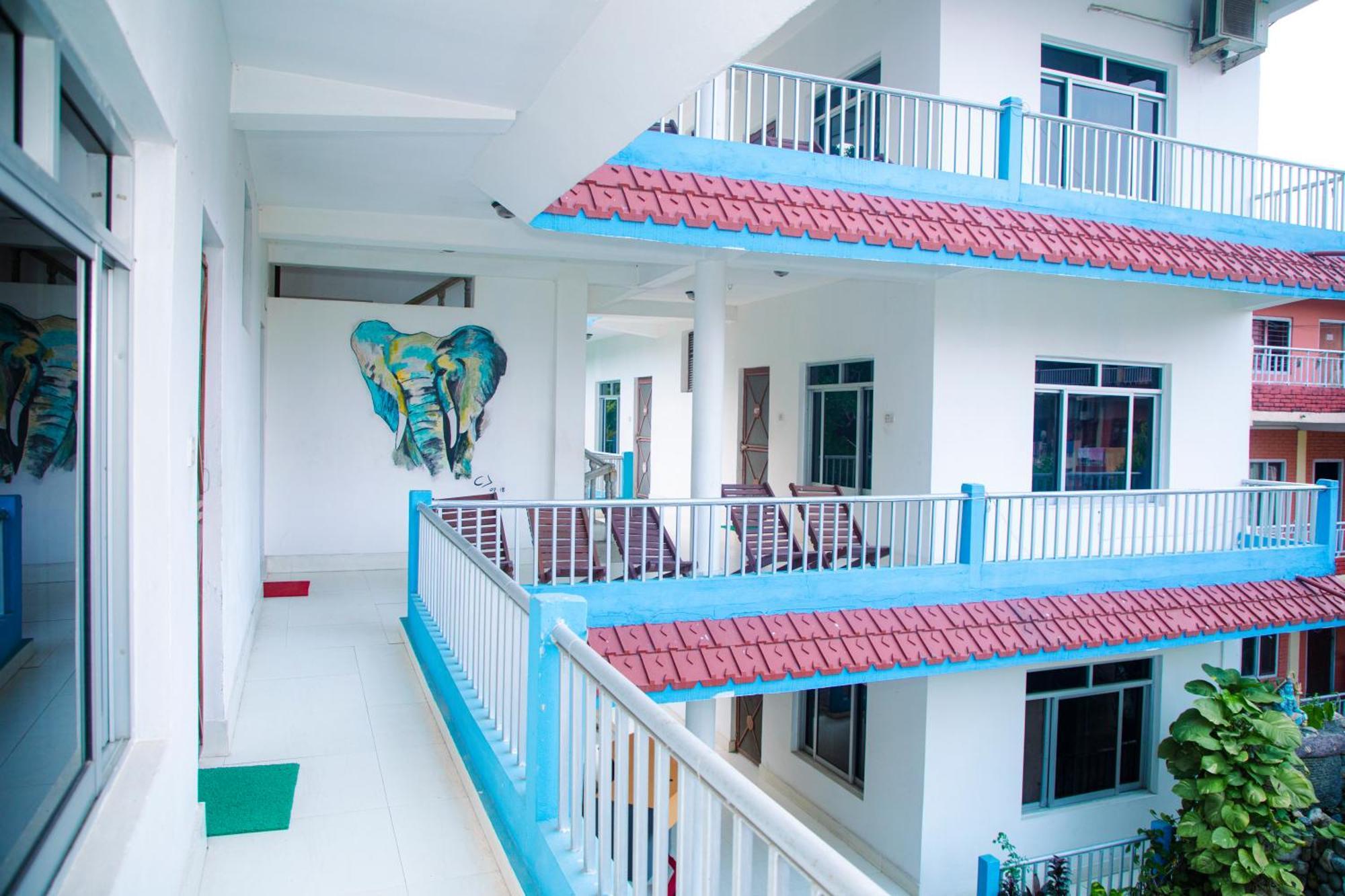 Hotel Shiva'S Dream Sauraha Exteriér fotografie