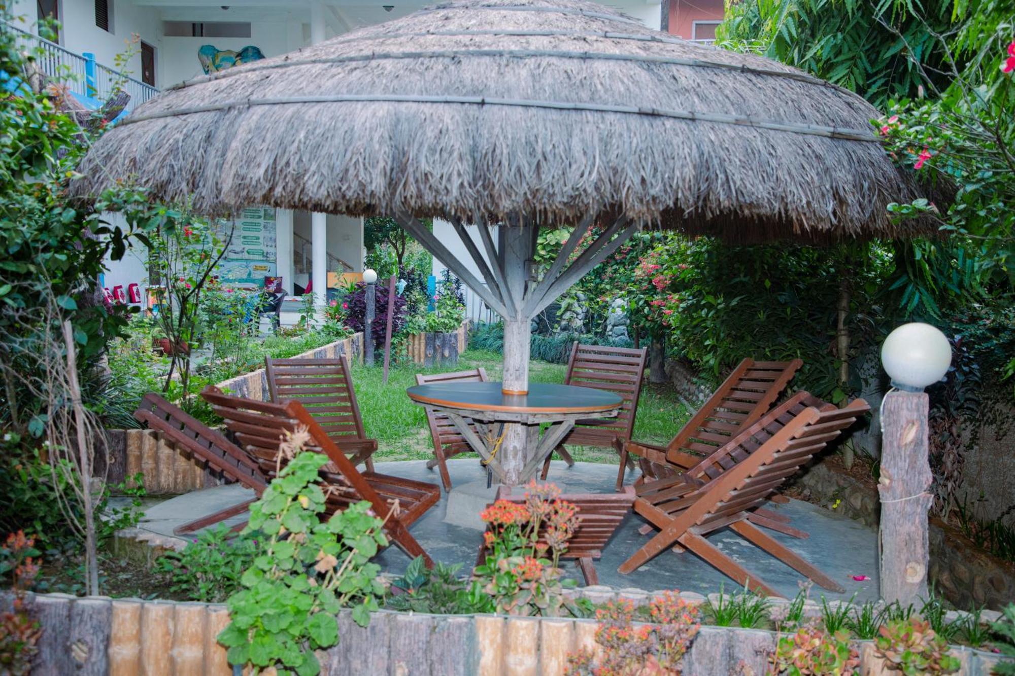 Hotel Shiva'S Dream Sauraha Exteriér fotografie