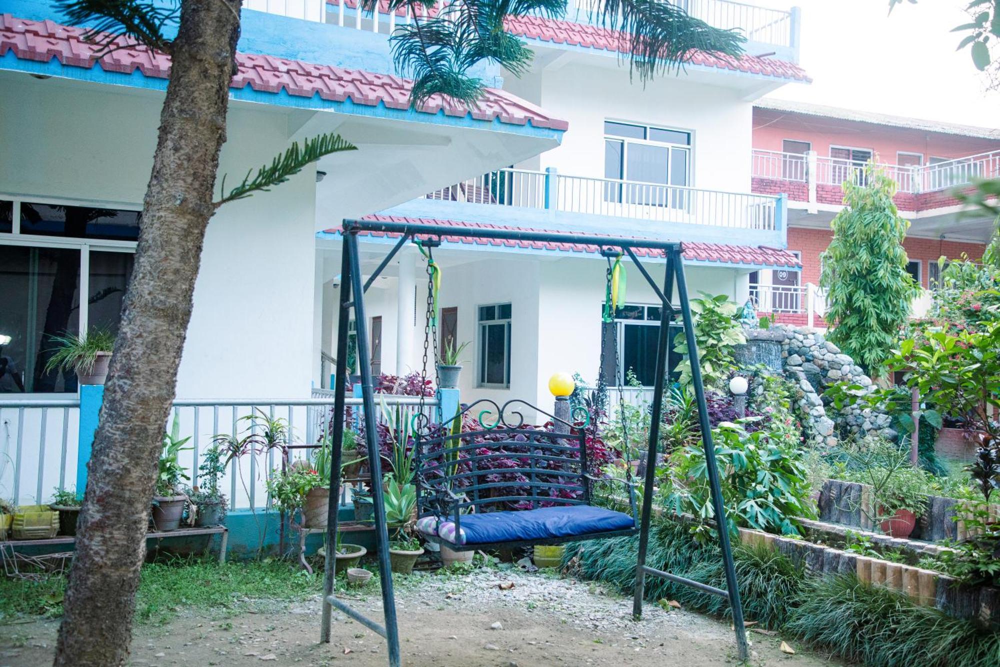Hotel Shiva'S Dream Sauraha Exteriér fotografie