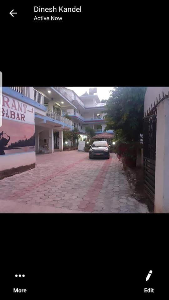 Hotel Shiva'S Dream Sauraha Exteriér fotografie