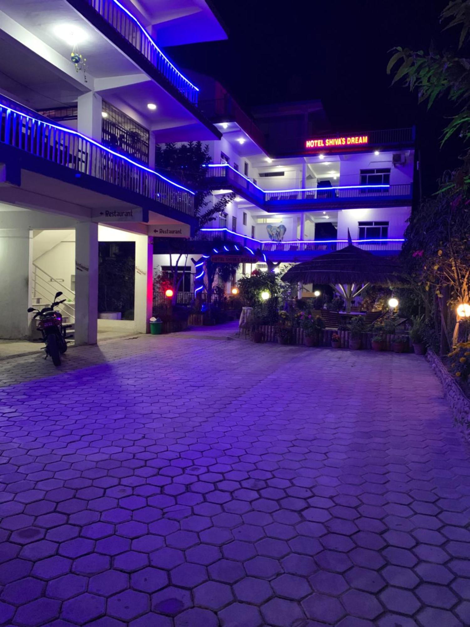 Hotel Shiva'S Dream Sauraha Exteriér fotografie