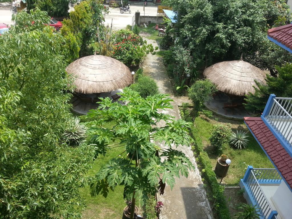 Hotel Shiva'S Dream Sauraha Exteriér fotografie